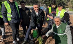 Yeşilay Haftası’nda Kemalpaşa’da Fidan Dikim Etkinliği