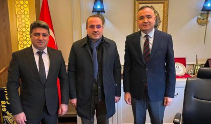 Milletvekili Yaşar Kırkpınar'dan Kaymakam Musa Sarı'ya Ziyaret