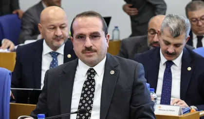 AK Partili Kırkpınar’dan Özel’e tepki