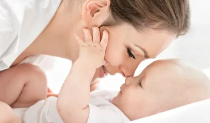 Anne bebek bağı bebeğin dünyasını şekillendiriyor