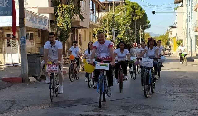 Hareketlilik Haftası'nda Kemalpaşa'da Bisiklet Turu Düzenlendi