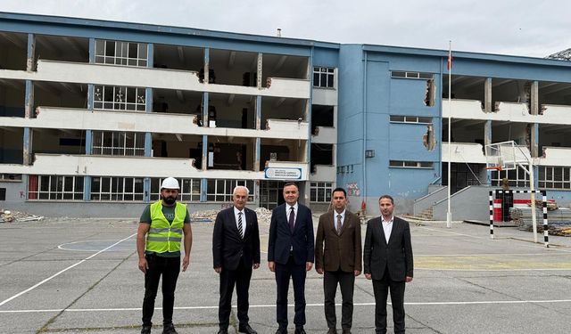 8 Eylül İlkokulu Güçlendirme ve Büyük Onarım İşi Hızla Devam Ediyor