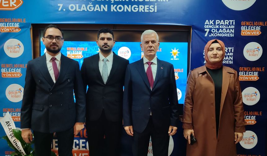 Ak Parti Kemalpaşa Gençlik Kolları'nda Abdullah Çark Dönemi Başladı