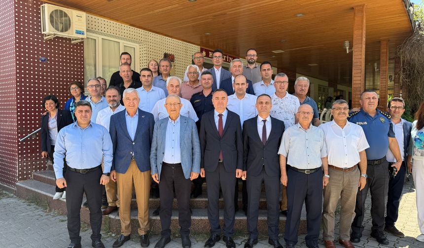 Kemalpaşa'da Tayini Çıkan Kurum Amirlerine Veda Programı Düzenlendi