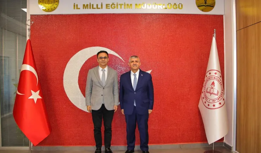 MHP'li Şahin’den Milli Eğitim ziyareti