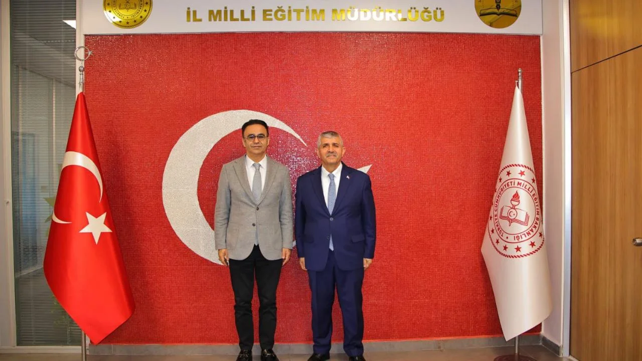 MHP'li Şahin’den Milli Eğitim ziyareti